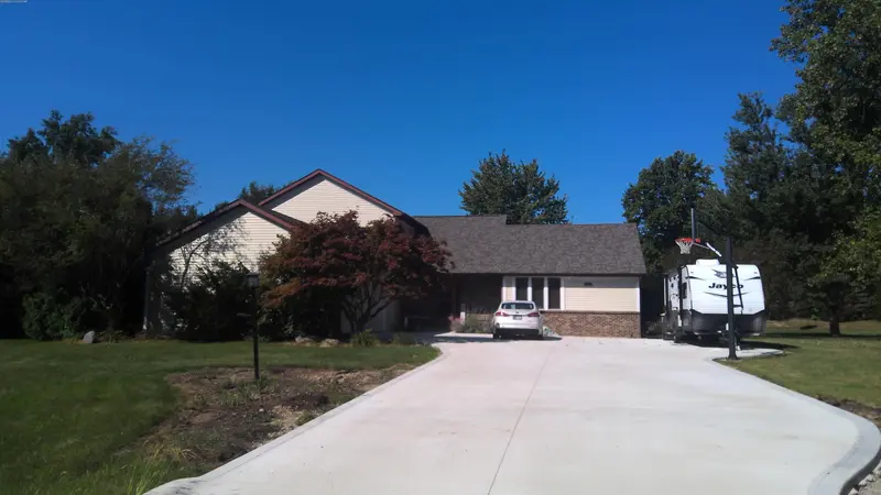 Property photo: 5220 SPARTAN DR