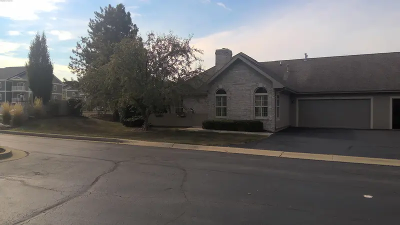 Property photo: 5264 COVENTRY LN