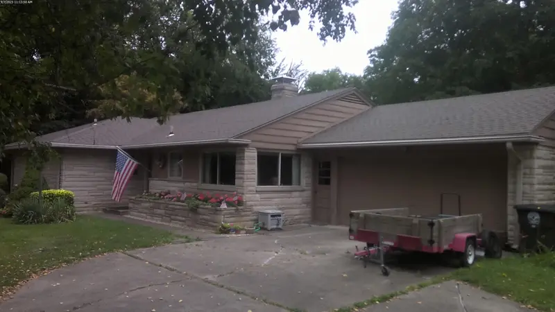 Property photo: 5303 CRESTHILL DR