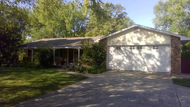 Property photo: 5314 CRESTHILL DR