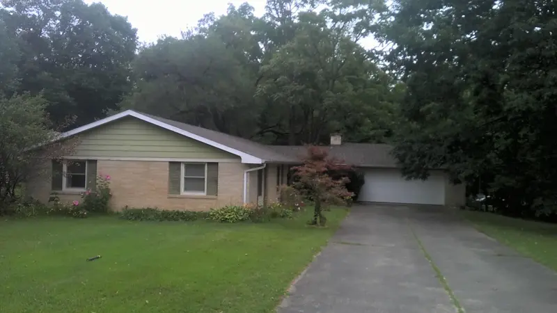 Property photo: 5315 CRESTHILL DR