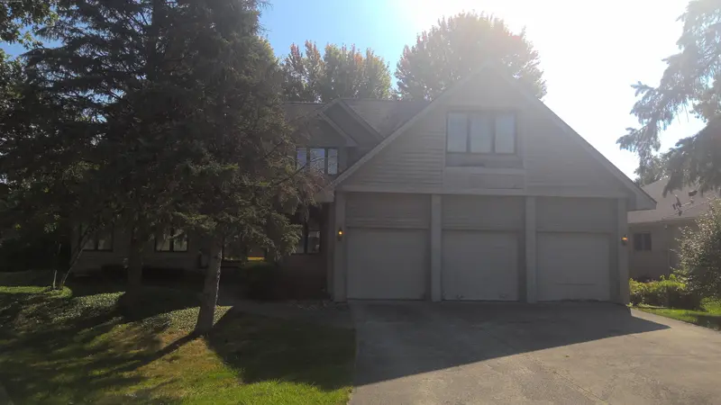 Property photo: 5401 MIDDLE GROVE RD