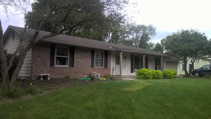 Property photo: 5416 CRESTHILL DR