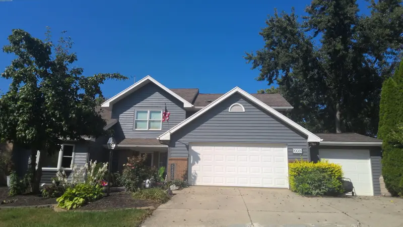 Property photo: 5426 MIDDLE GROVE RD