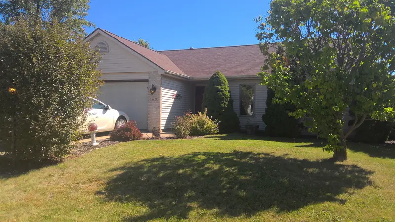 Property photo: 5427 PRIMROSE DR