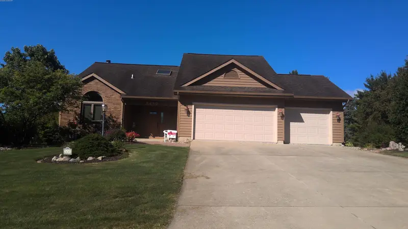 Property photo: 5430 HOPKINTON DR