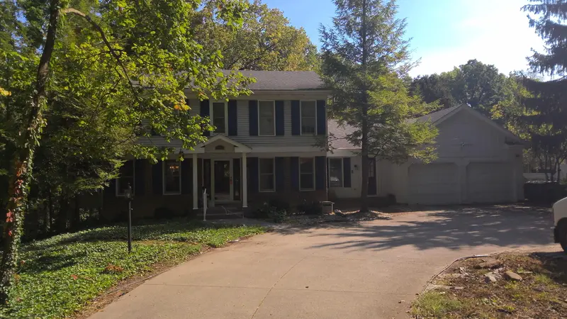 Property photo: 5513 BURNHAM WOODS LN