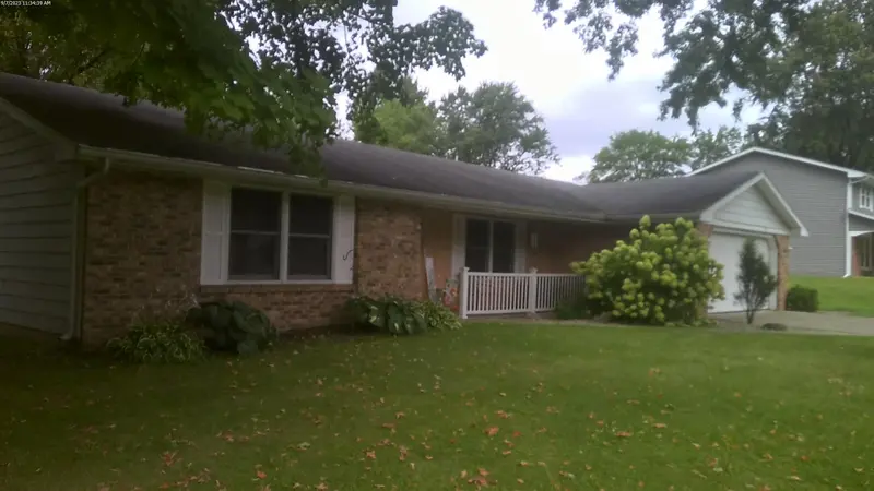 Property photo: 5514 CRESTHILL DR