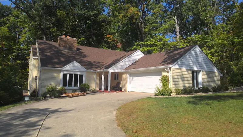 Property photo: 5528 BURNHAM WOODS LN