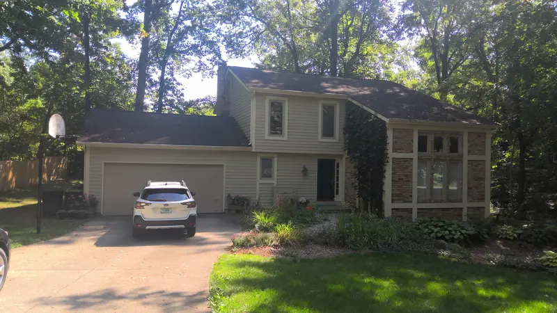 Property photo: 5629 BURNHAM WOODS LN