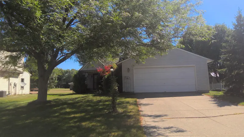 Property photo: 5631 SENNA CT