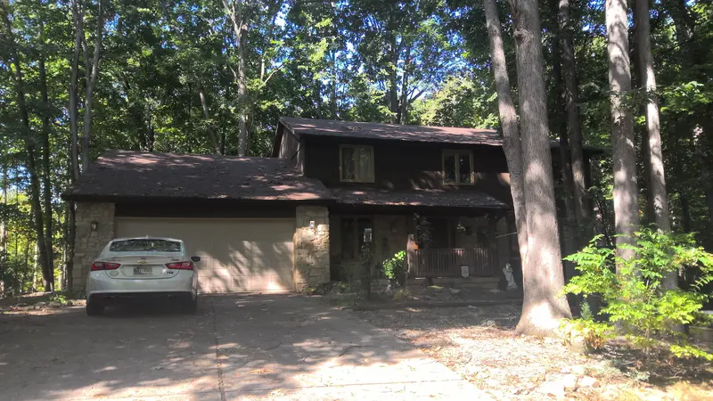 Property photo: 5720 BURNHAM WOODS LN