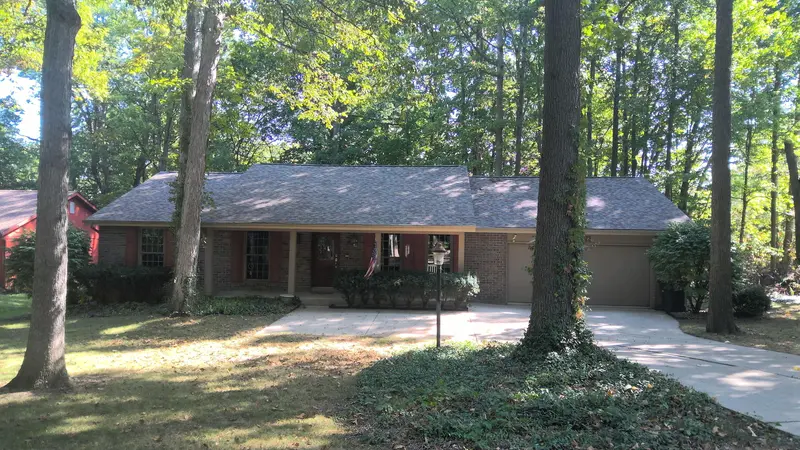 Property photo: 5725 BURNHAM WOODS LN