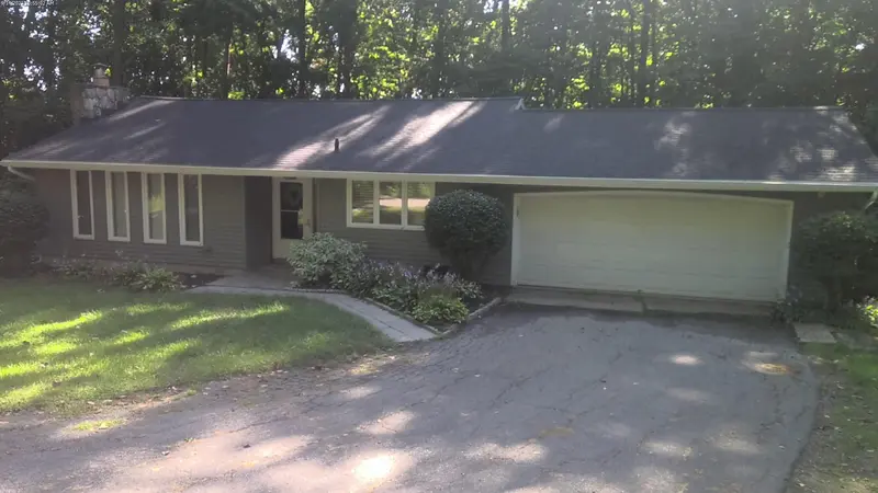 Property photo: 5803 ROSEDALE DR