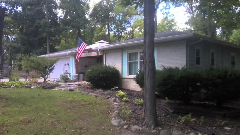 Property photo: 5808 ROSEDALE DR