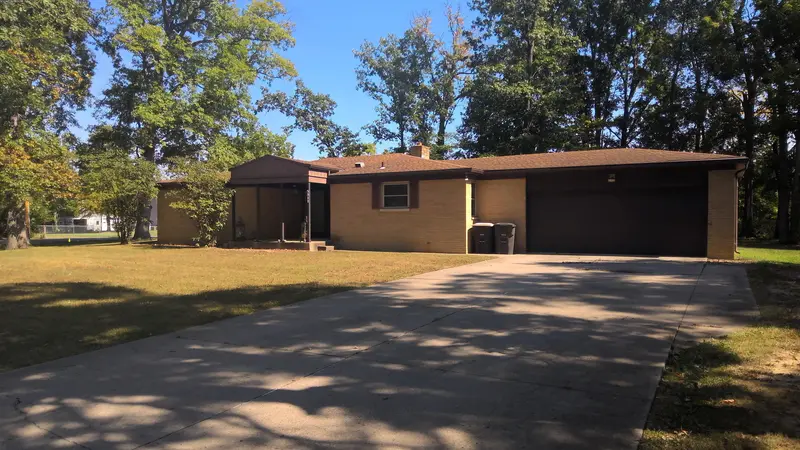 Property photo: 5811 WESTHILLS RD