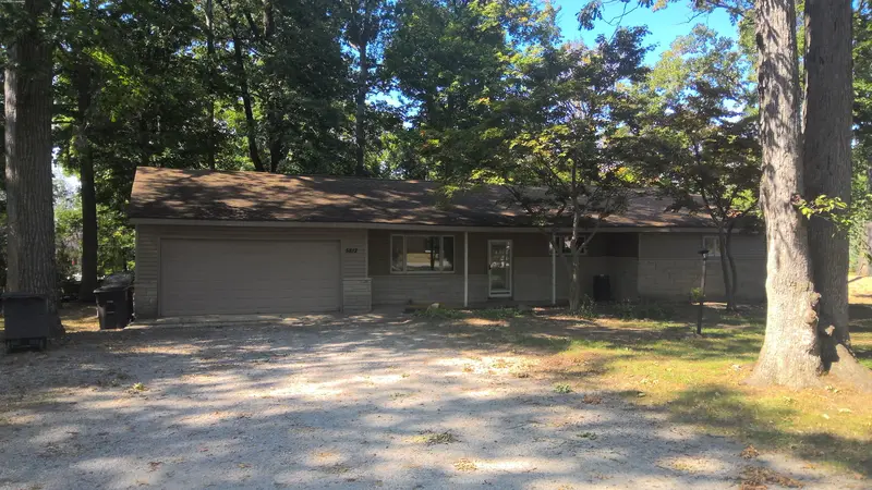 Property photo: 5812 WESTHILLS RD