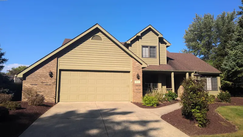 Property photo: 5816 EAGLE CREEK DR