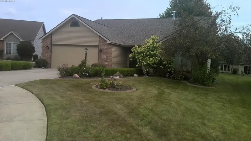 Property photo: 5817 TWEEDSMUIR CIR