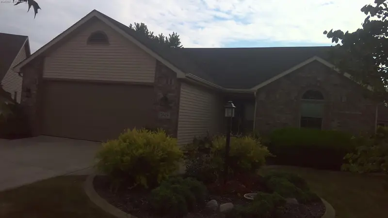 Property photo: 5819 BALFOUR CIR