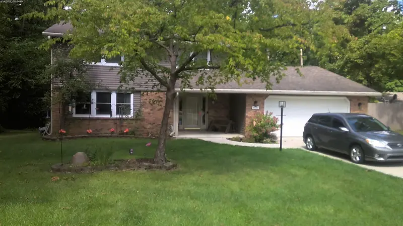 Property photo: 5820 ROSEDALE DR