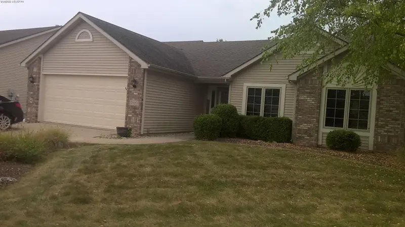 Property photo: 5820 TWYNESTEL CIR