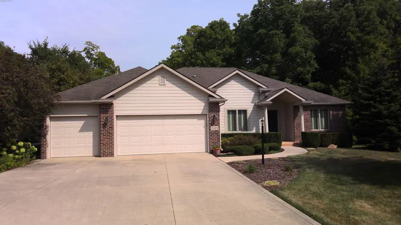 Property photo: 5823 CHASE CREEK CT