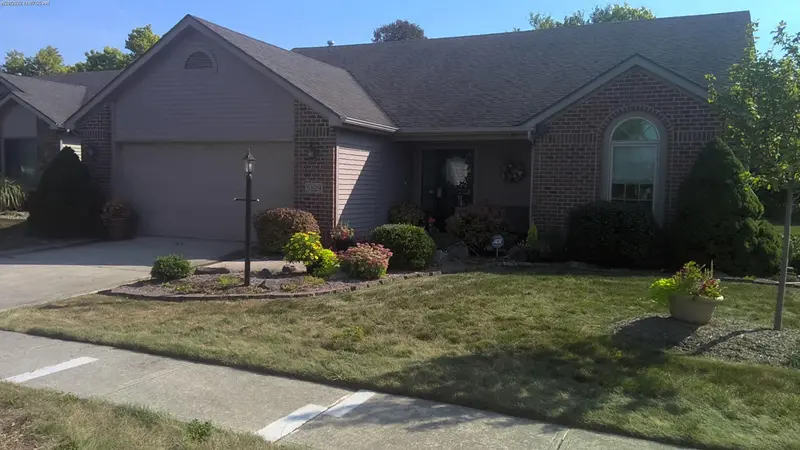 Property photo: 5829 TWYNESTEL CIR