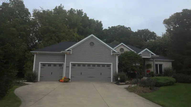 Property photo: 5831 CHASE CREEK CT