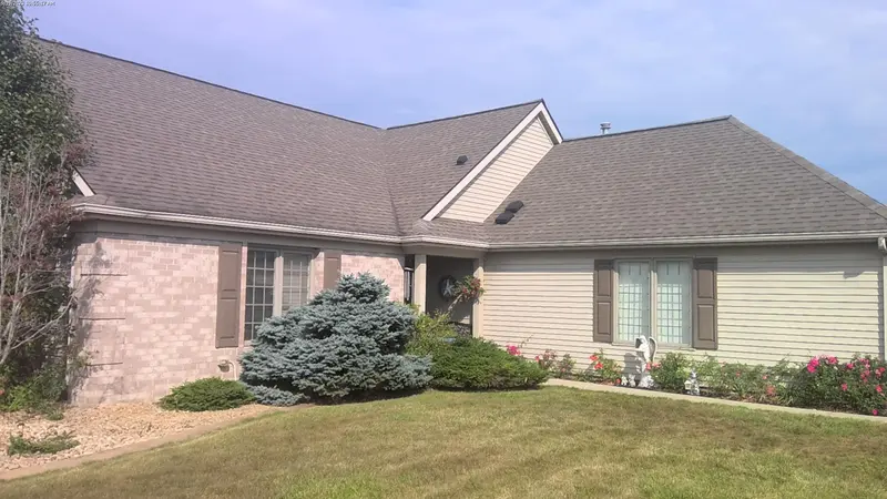 Property photo: 5838 BALFOUR CIR