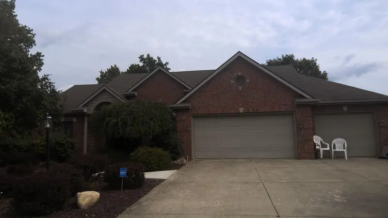 Property photo: 5909 AURORA PL