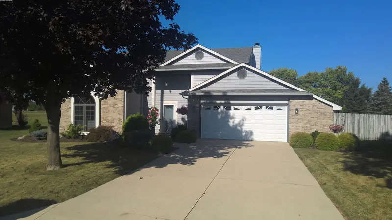 Property photo: 5910 LIBERTY GLADE CT