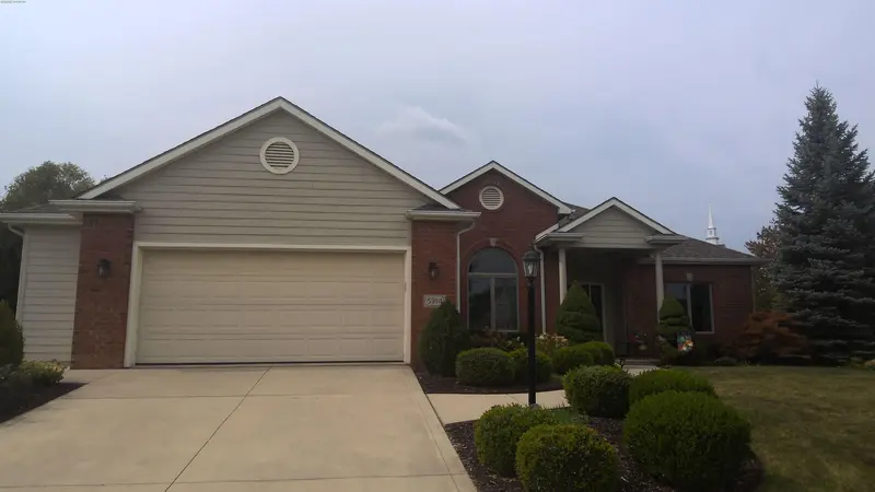 Property photo: 5914 AURORA PL