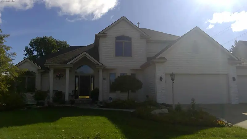 Property photo: 5917 AURORA PL