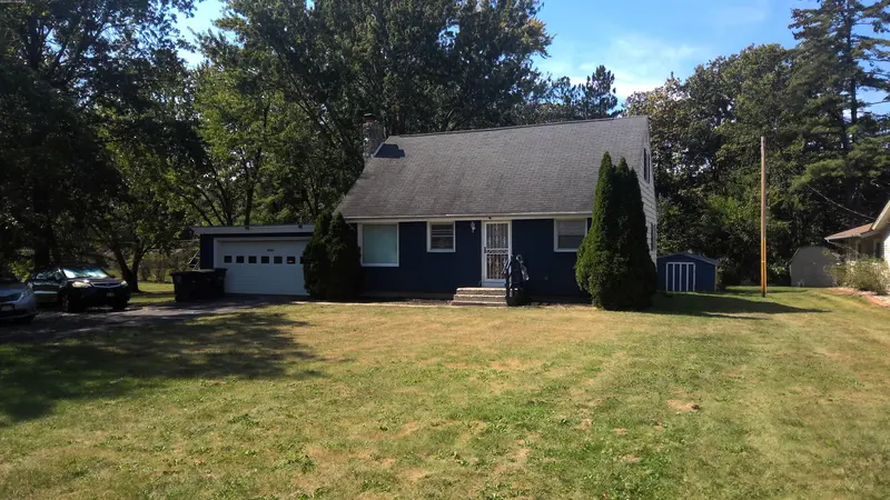 Property photo: 5922 ROLLING HILLS DR