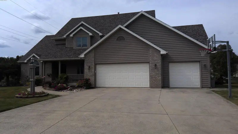 Property photo: 5924 CHASE CREEK CT