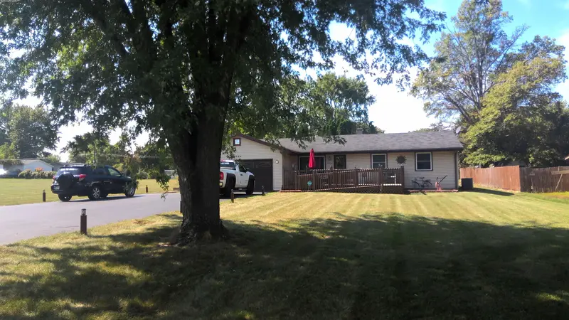 Property photo: 5924 EASTHILLS RD