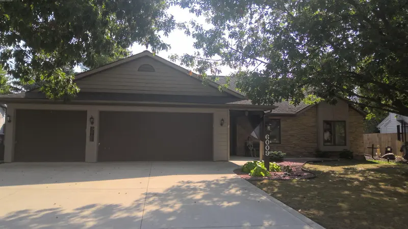 Property photo: 6009 CHAPEL PINES RUN