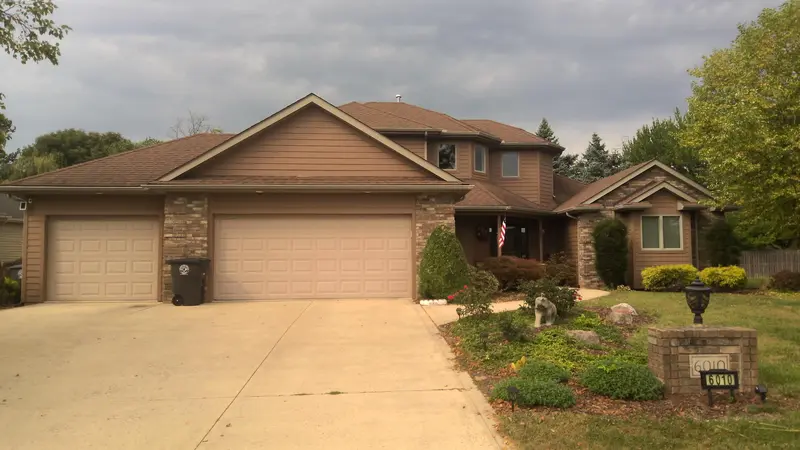 Property photo: 6010 ALMOND BLUFF PASS