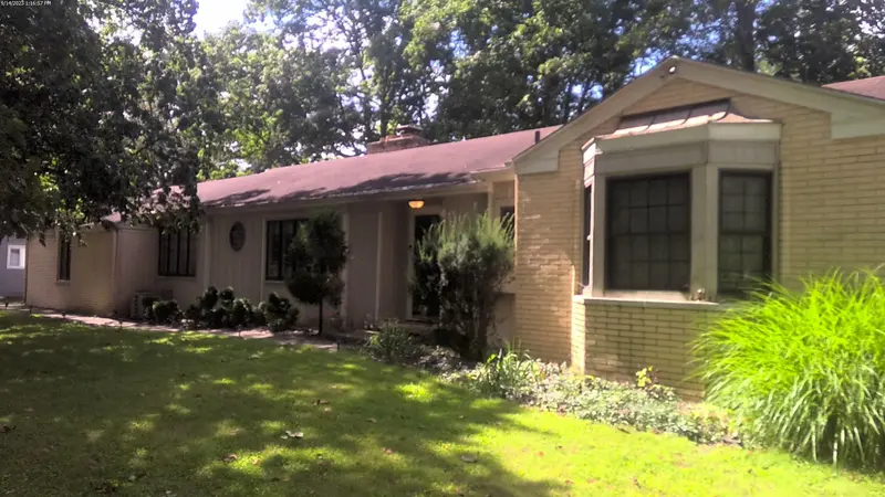 Property photo: 6012 ROSEDALE DR