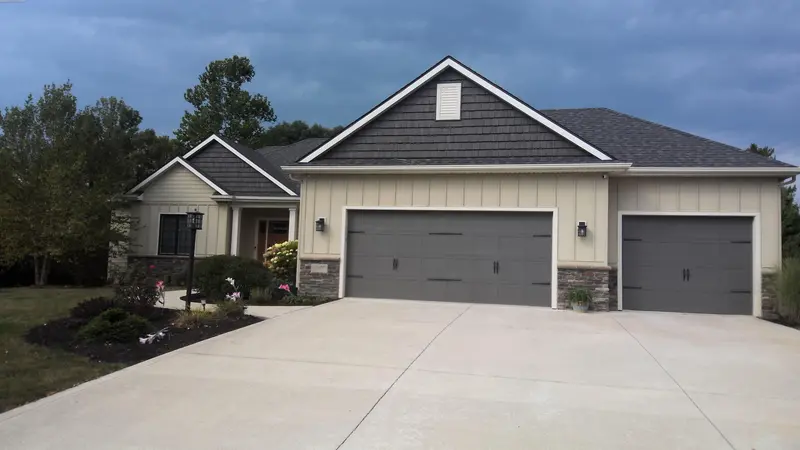 Property photo: 6020 ALMOND BLUFF PASS