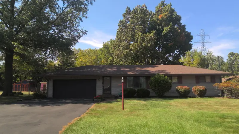 Property photo: 6022 ROLLING HILLS DR