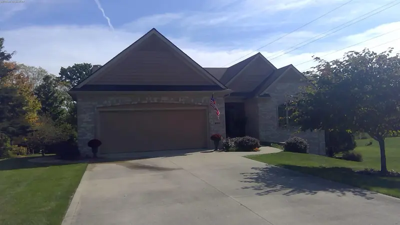 Property photo: 6025 BRIGHTLEAF CT