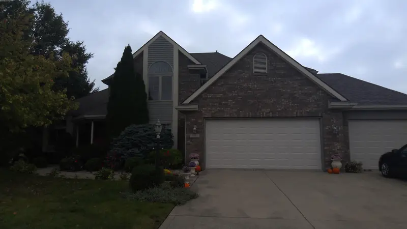 Property photo: 6109 WATERSIDE DR