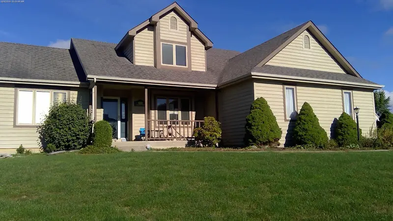 Property photo: 6110 WATERSIDE DR