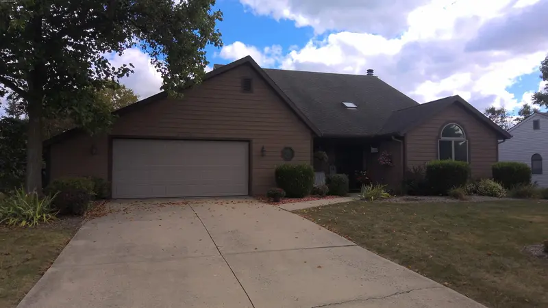 Property photo: 6113 SHADOW RIDGE PL