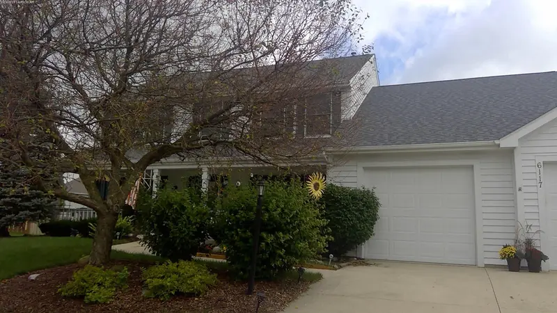 Property photo: 6117 SOUTHAMPTON CT