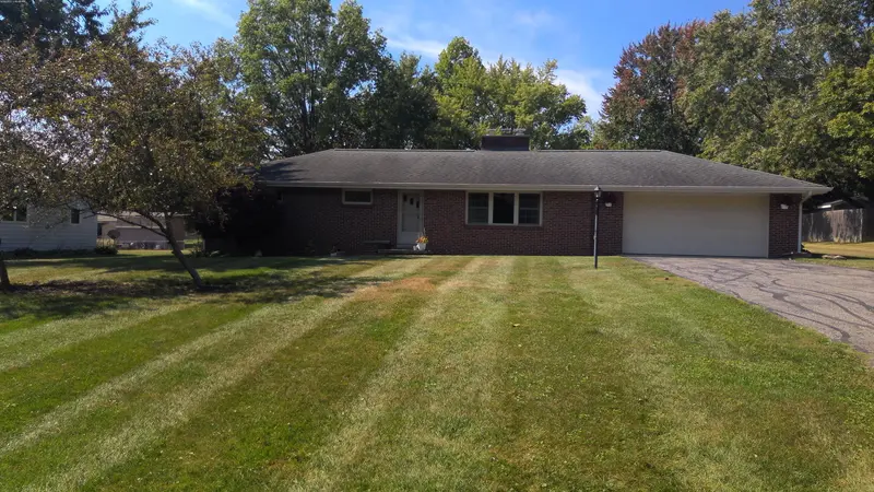 Property photo: 6118 EASTHILLS RD