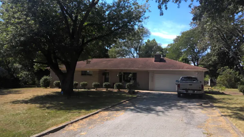 Property photo: 6124 ROLLING HILLS DR