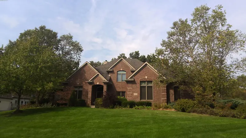 Property photo: 6124 SHADY CREEK CT